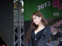 韩国赛车女神，不仅颜值高，韩式打扮更迷人！