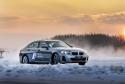 冰雪中燃擎试驾体验全新BMW i3