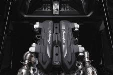 兰博基尼将推出一款内部代号为LB744的三电机插电式混合动力车