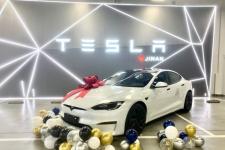 特斯拉新款Model S/X开启中国市场交付