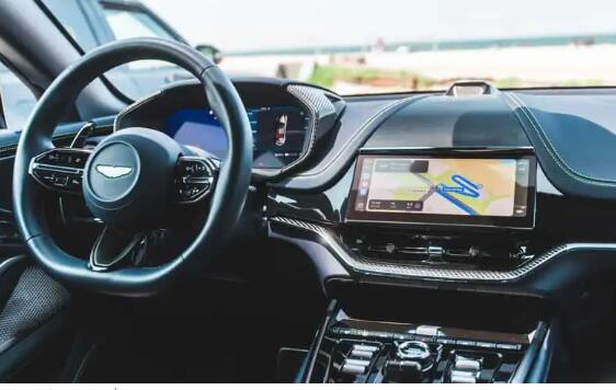 Apple CarPlay Ultra海外测评：体验出色！