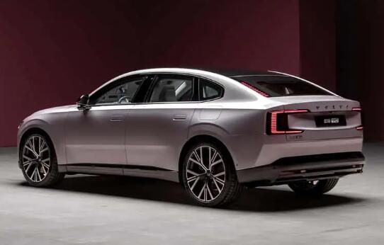 沃尔沃CEO认为，到2035年所有新车都将实现电动化：“开弓没有回头箭”