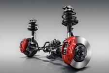 软悬挂舒适却侧倾？硬悬挂稳却颠簸？悬挂调校如何左右行车舒适性