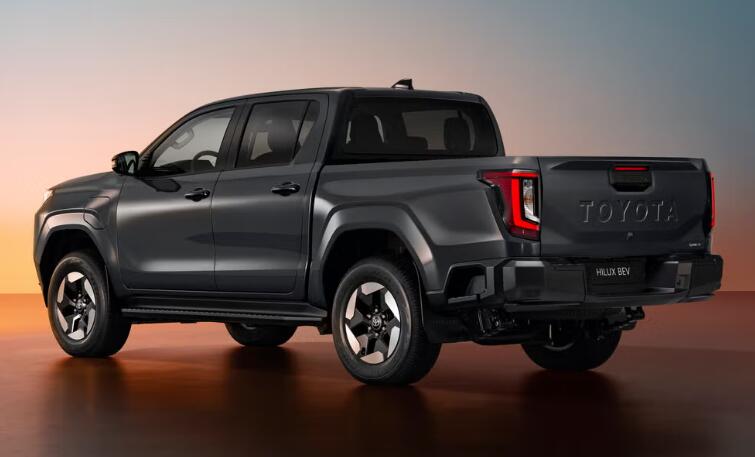 丰田第九代海拉克斯皮卡推出电动版