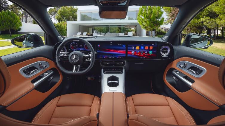 奔驰全新GLB纯电版即将推出 搭载巨型超联屏