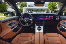 奔驰全新GLB纯电版即将推出 搭载巨型超联屏