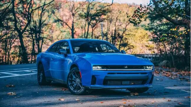 2026款道奇Charger Sixpack：一款全天候肌肉车