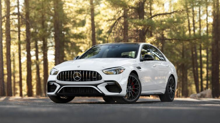 据报道，梅赛德斯将于2026年停产多款四缸AMG车型