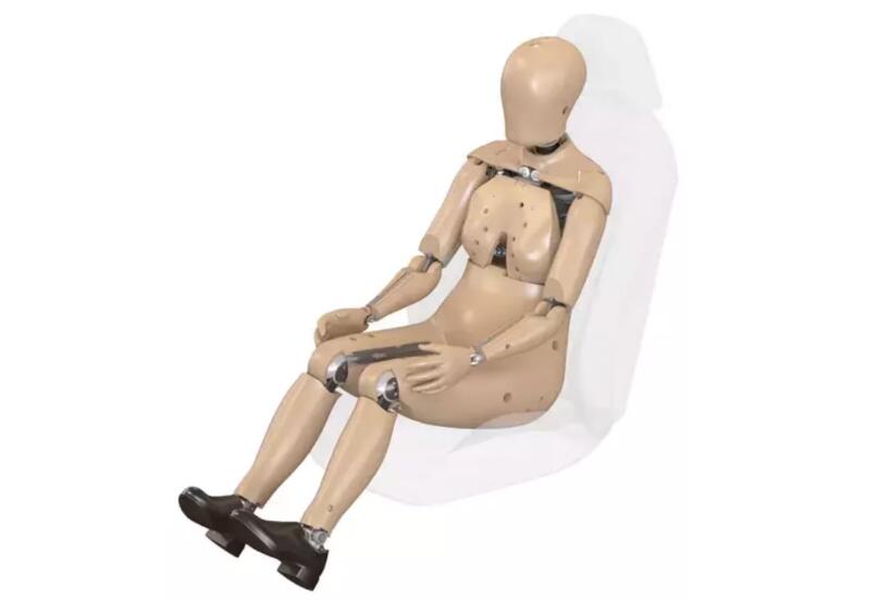 新型碰撞测试假人旨在提升女性乘车安全性