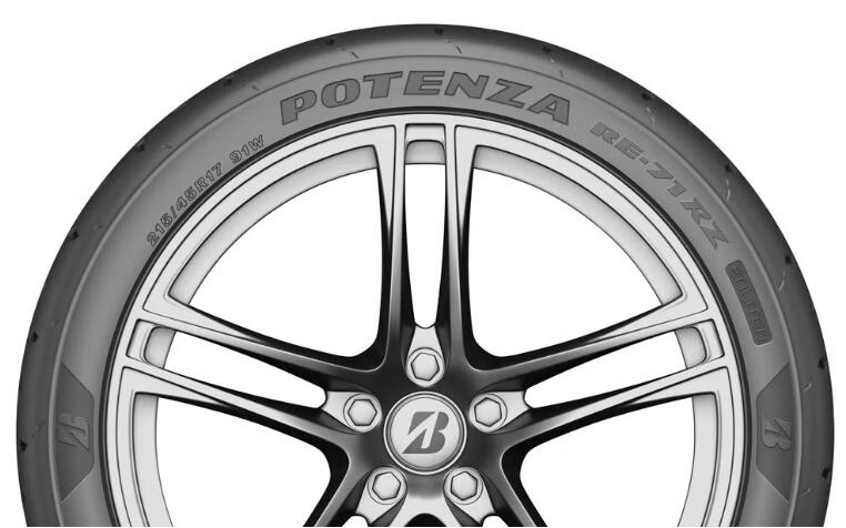 普利司通搏天族RE-71RS继任者将于除夕夜发布