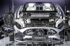 奔驰将采用螺丝设计，让大灯具备可维修性