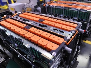 贾晏金以聚氨酯材料创新 铸就新能源汽车电池安全轻量化之路