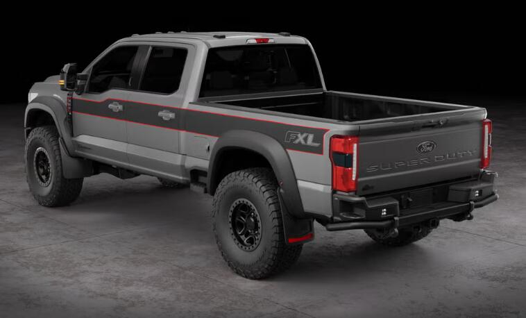 越野性能拉满！福特Super Duty皮卡迎FXL改装，40英寸轮胎+钢制保险杠