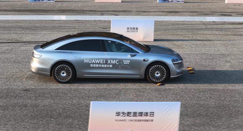 HUAWEI XMC从容试驾体验活动，探索“从容出行”新方式