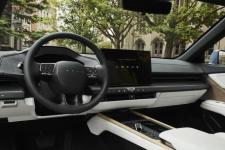 2026款雷克萨斯ES售价公布，纯电版价格低于混动版