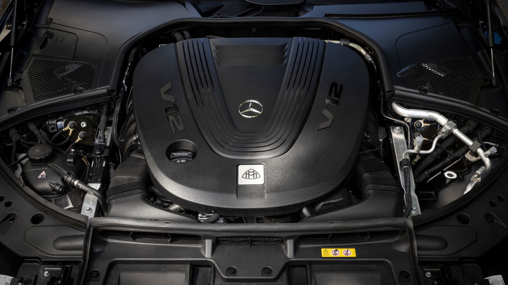 奔驰详解V12发动机去留:部分市场停产,部分区域保留