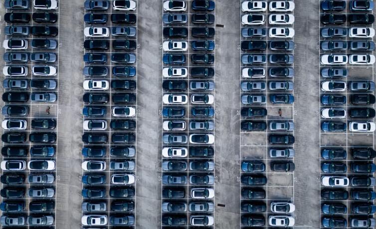 灰色系要失宠了？专家称更多人开始偏爱亮色汽车