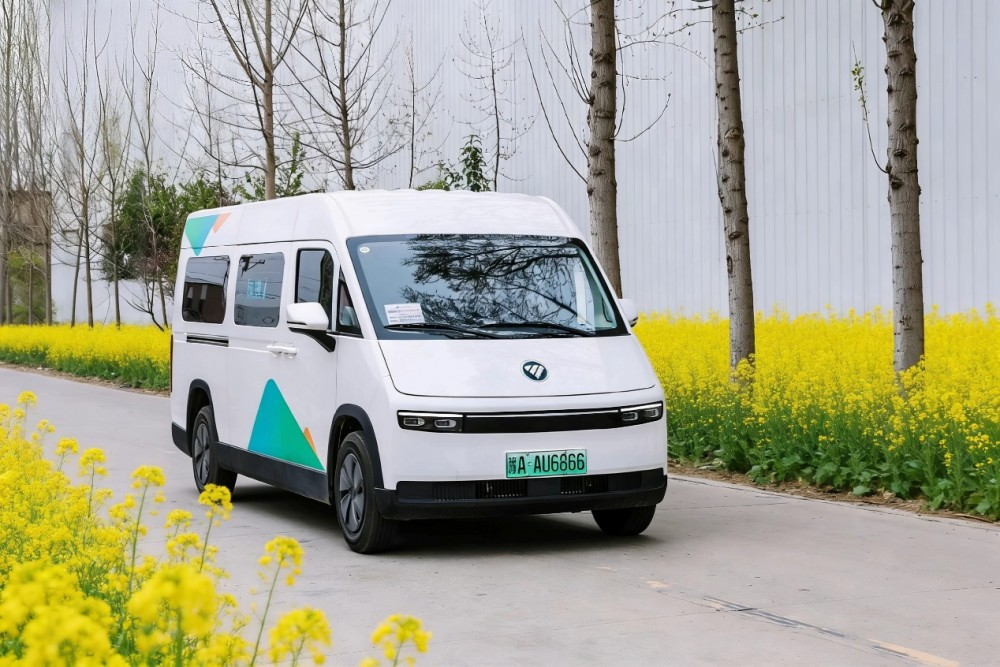 图雅诺&风景“百城快闪”走进郑州，全新升级演绎城配物流全场景解决方案