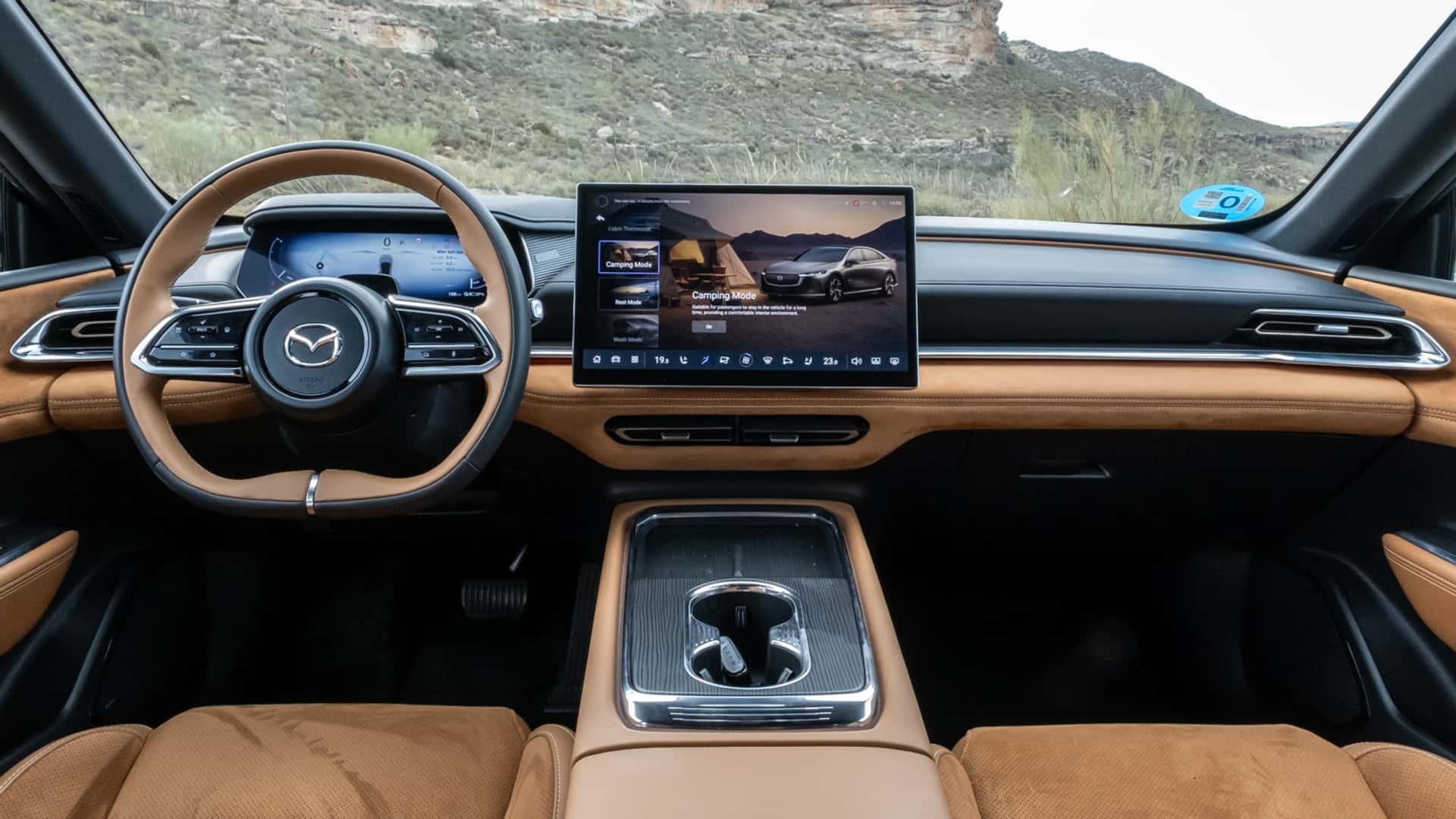 “核心始终是驾驶”:马自达为其大屏化设计理念辩护