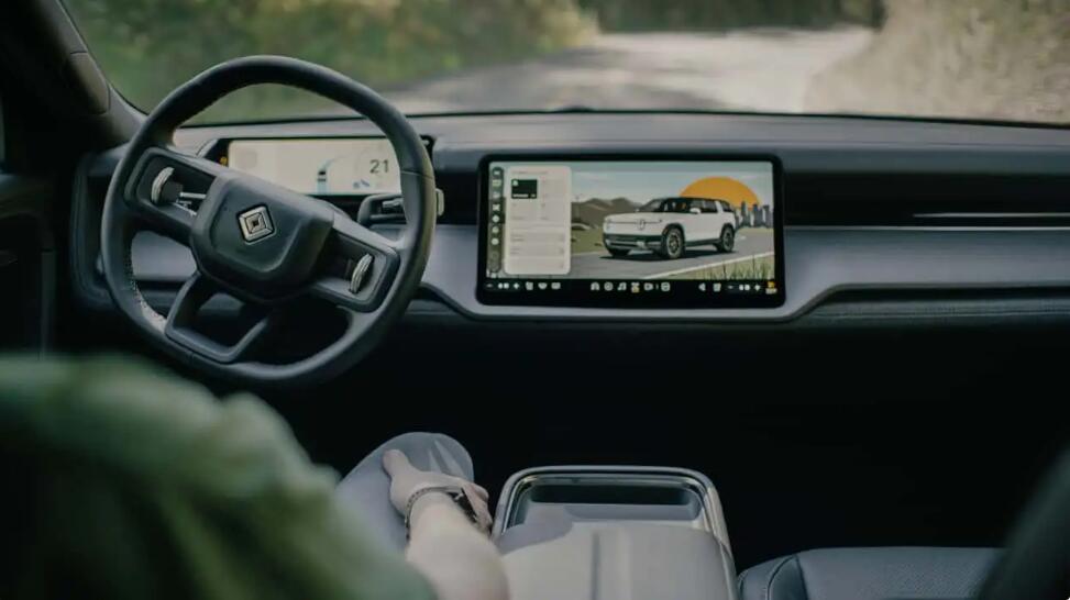  Rivian：人工智能兴起，有关苹果车载互联系统CarPlay的争论已彻底过时