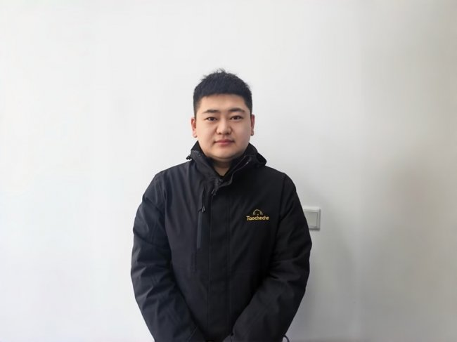 淘车车哈尔滨门店销售顾问 邹兴旺