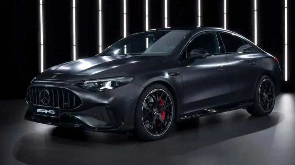 全新电动梅赛德斯-AMG CLA 45 正式回归