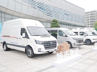 重载有底气 续航无焦虑 图雅诺X7 EV大电量新品硬核上市